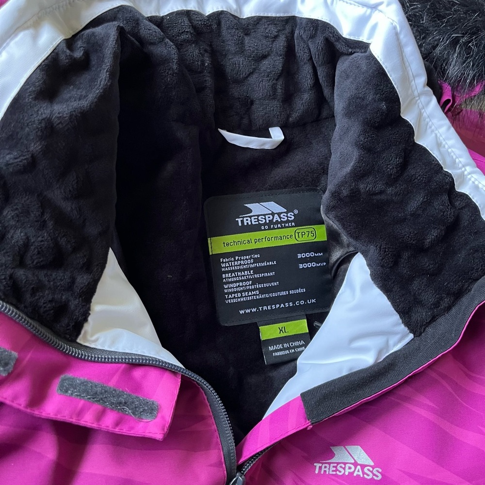 Trespass, Technical Performance, Waterproof, Brea… - image 7